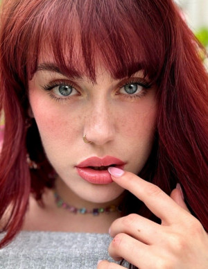Carla Vyx
