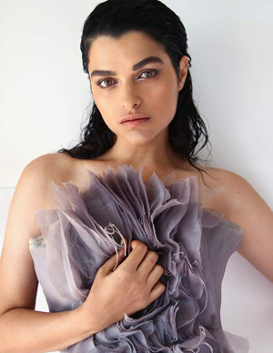 Eve Harlow